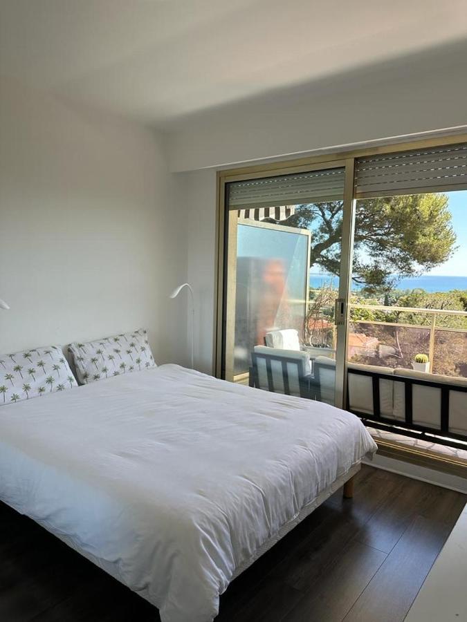 Bel Appartement Avec Vue Mer Villeneuve-Loubet Exteriör bild