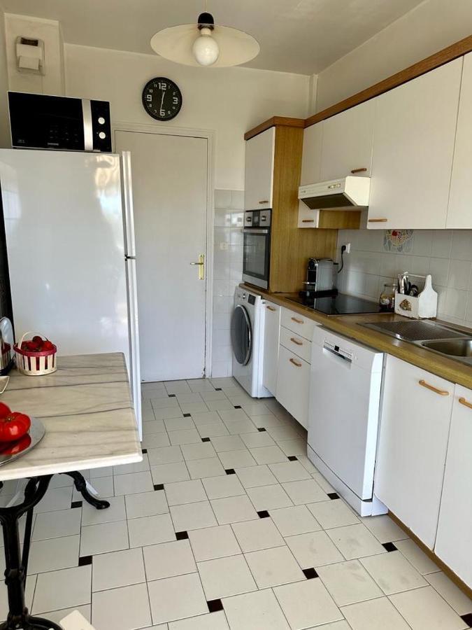 Bel Appartement Avec Vue Mer Villeneuve-Loubet Exteriör bild