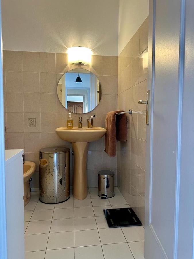 Bel Appartement Avec Vue Mer Villeneuve-Loubet Exteriör bild