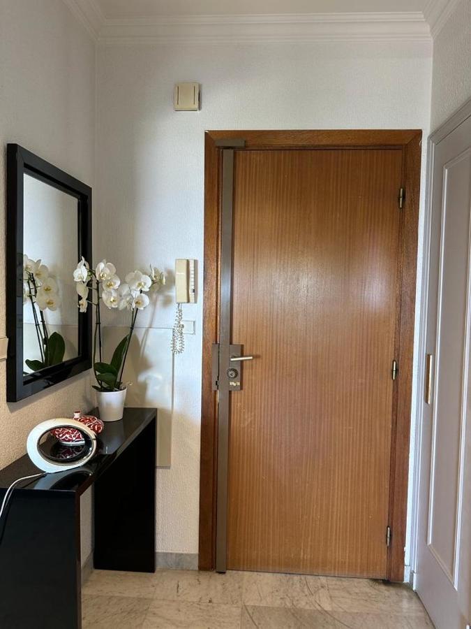 Bel Appartement Avec Vue Mer Villeneuve-Loubet Exteriör bild